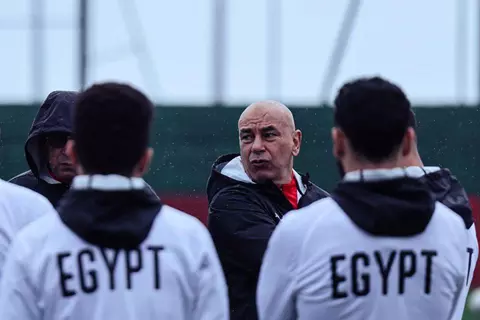 بين الإراحة والجاهزية.. أسماء جديدة تقترب من الظهور في مباراة مصر وأنجولا (صور)